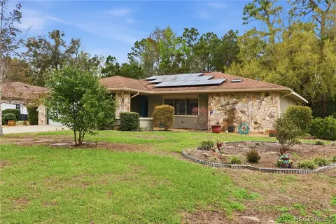 18 Foxgreen Ct, Homosassa, FL 34446