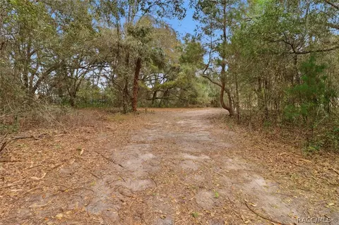 5797 N Mckree Ter, Crystal River, FL 34428