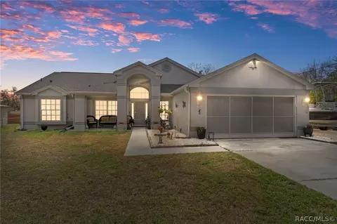 907 Pineaire St, Inverness, FL 34452