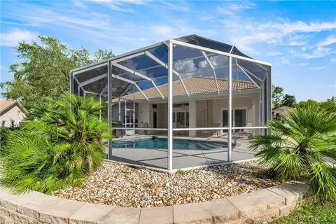 Exterior - 847 W Silver Meadow Loop, Hernando, FL 34442 photo 11 of 19