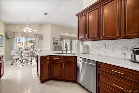 Kitchen - 847 W Silver Meadow Loop, Hernando, FL 34442 photo 3 of 4