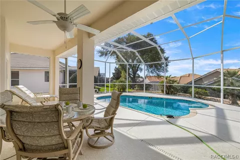 Exterior - 847 W Silver Meadow Loop, Hernando, FL 34442 photo 2 of 19