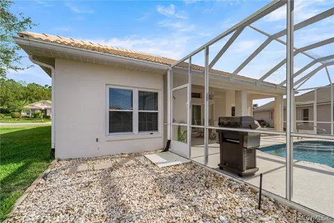 Exterior - 847 W Silver Meadow Loop, Hernando, FL 34442 photo 10 of 19