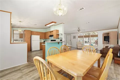 Dining - 2335 N Loma Pt, Hernando, FL 34442 photo 3 of 4