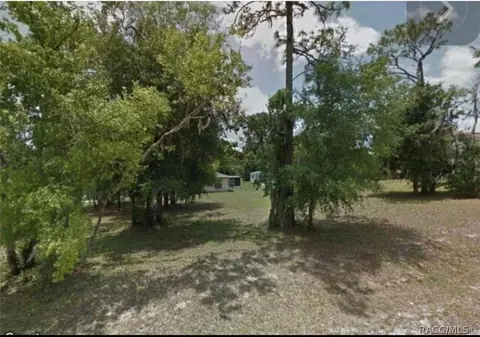 401 Hudson St, Inverness, FL 34452