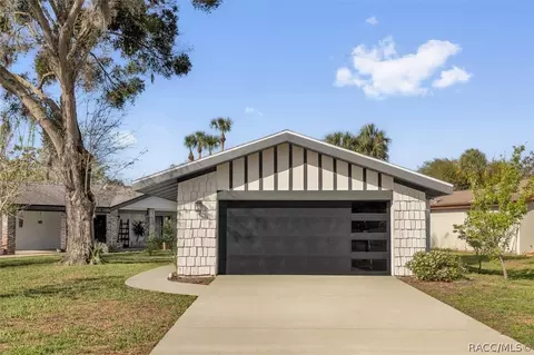5222 S View Pt, Homosassa, FL 34448
