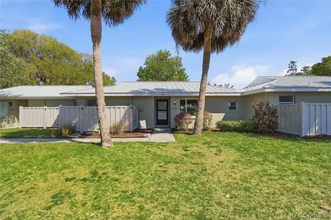 11485 W Sandpiper Ct, Crystal River, FL 34429
