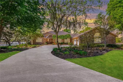 8950 Eden Walk Ct, Inverness, FL 34450