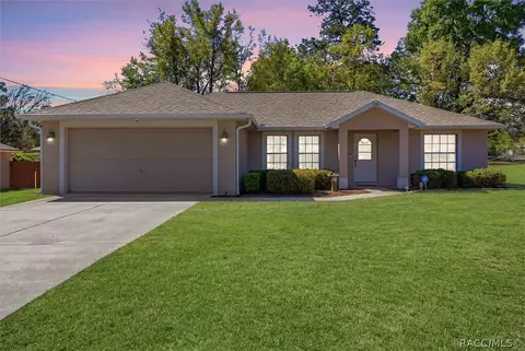 576 W La Casita Ln, Dunnellon, FL 34434
