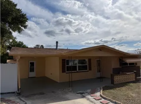 29 S Jefferson St, Beverly Hills, FL 34465