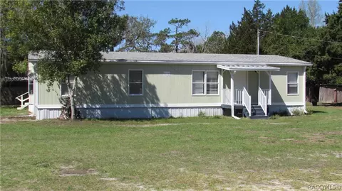 11438 S Riviera Dr, Homosassa, FL 34448