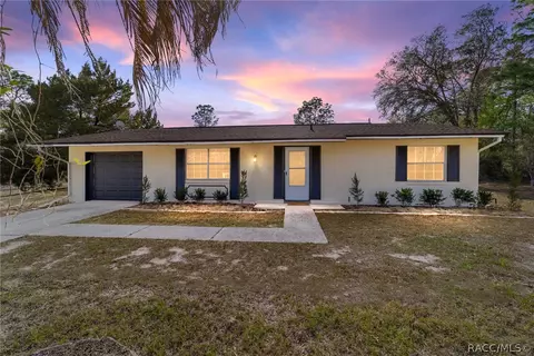 9488 N Sandree Dr, Citrus Springs, FL 34434