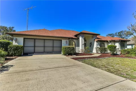 21 Poplar Ct S, Homosassa, FL 34446
