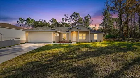 11139 N Sonnet Ter, Citrus Springs, FL 34433