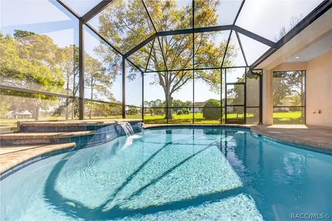 207 E Dakota Ct, Hernando, FL 34442 photo 3