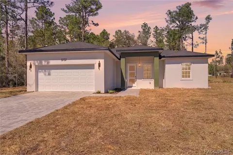 3737 W Capricorn Ln, Citrus Springs, FL 34433
