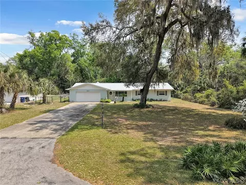 2001 NW 15th Ct, Crystal River, FL 34428