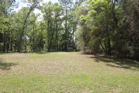 5976 E Lynn St, Inverness, FL 34452