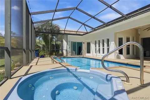 Exterior - 114 W Mickey Mantle Path, Hernando, FL 34442 photo 9 of 21