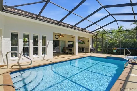 Exterior - 114 W Mickey Mantle Path, Hernando, FL 34442 photo 10 of 21