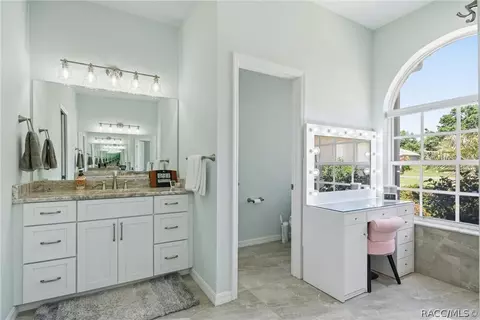 Bath - 114 W Mickey Mantle Path, Hernando, FL 34442 photo 4 of 5
