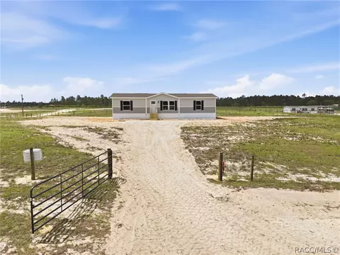 9358 N Unicorn Pt, Dunnellon, FL 34433