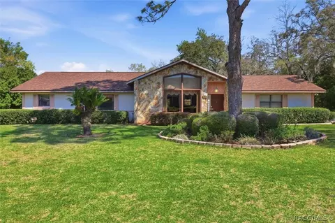 685 E Savoy St, Lecanto, FL 34461