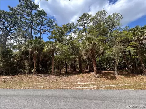 7544 N Bitterroot Dr, Crystal River, FL 34428