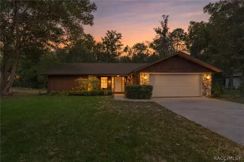 10 Sycamore Cir, Homosassa, FL 34446