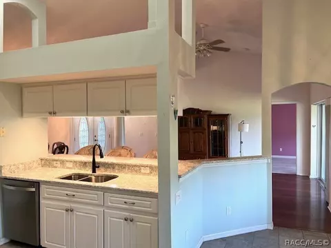 Kitchen - 675 E Charleston Ct, Hernando, FL 34442 photo 7 of 8
