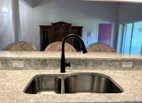 Kitchen - 675 E Charleston Ct, Hernando, FL 34442 photo 2 of 8