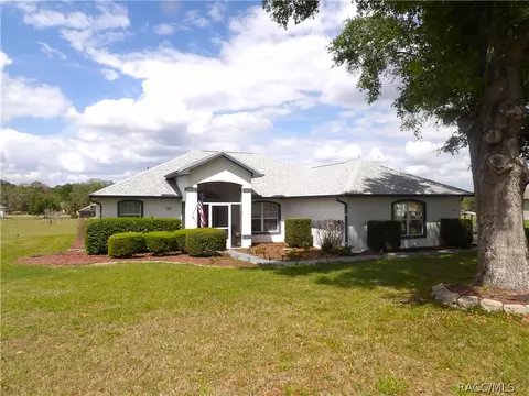 Exterior - 675 E Charleston Ct, Hernando, FL 34442 photo 2 of 8
