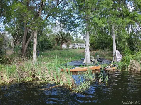 11590 SE 203rd Pl, Inglis, FL 34449