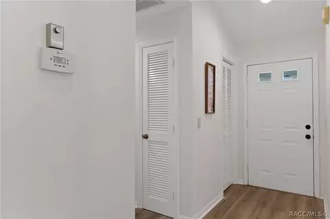 Entry Way - 1504 N Foxboro Loop, Crystal River, FL 34429 photo 2 of 3