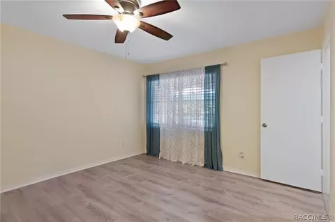 Bedroom - 1504 N Foxboro Loop, Crystal River, FL 34429 photo 3 of 4