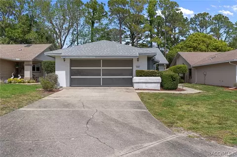 1 Medinah Dr W, Homosassa, FL 34446