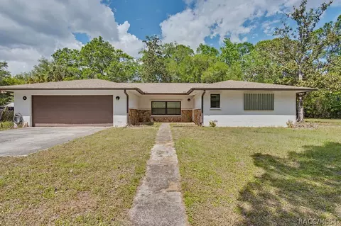 717 Highway 40 E, Inglis, FL 34449