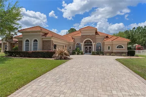 291 S Paladinn Cir, Inverness, FL 34453