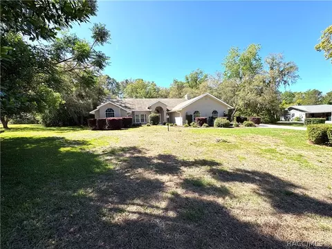 Exterior - 604 W Massachusetts St, Hernando, FL 34442 photo 2 of 17