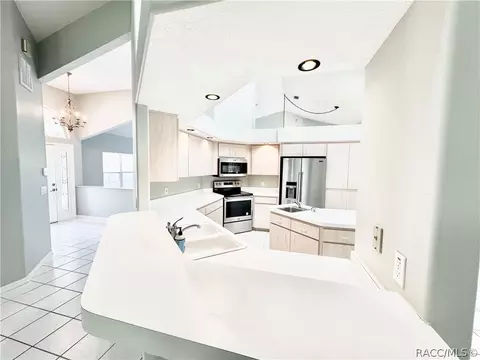 Kitchen - 604 W Massachusetts St, Hernando, FL 34442 photo 2 of 5