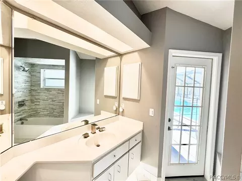 Bath - 604 W Massachusetts St, Hernando, FL 34442 photo 10 of 10