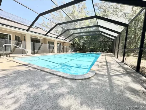 Exterior - 604 W Massachusetts St, Hernando, FL 34442 photo 8 of 17