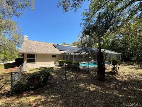 Exterior - 604 W Massachusetts St, Hernando, FL 34442 photo 11 of 17