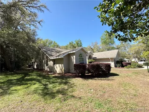 Exterior - 604 W Massachusetts St, Hernando, FL 34442 photo 4 of 17