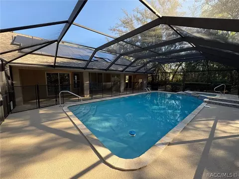 Exterior - 604 W Massachusetts St, Hernando, FL 34442 photo 15 of 17