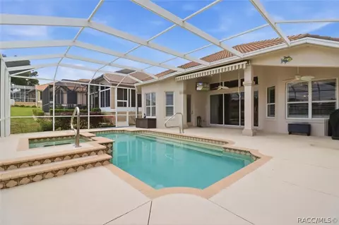 Exterior - 160 W Doerr Path, Hernando, FL 34442 photo 7 of 7