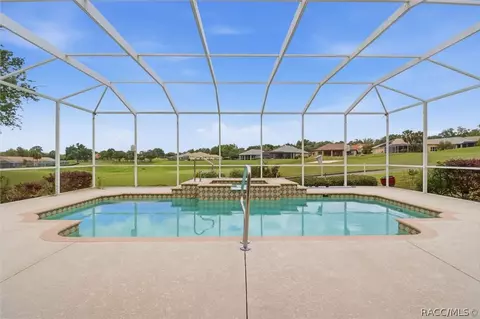 Exterior - 160 W Doerr Path, Hernando, FL 34442 photo 5 of 7