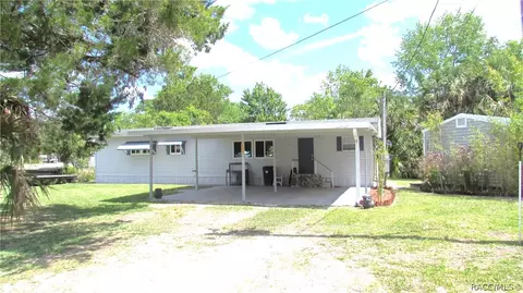 8491 W Drew Ct, Homosassa, FL 34448