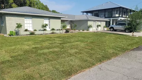 3929 N Sagamon Pt, Crystal River, FL 34428