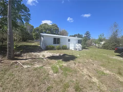 8122 N Princess Ave, Dunnellon, FL 34433